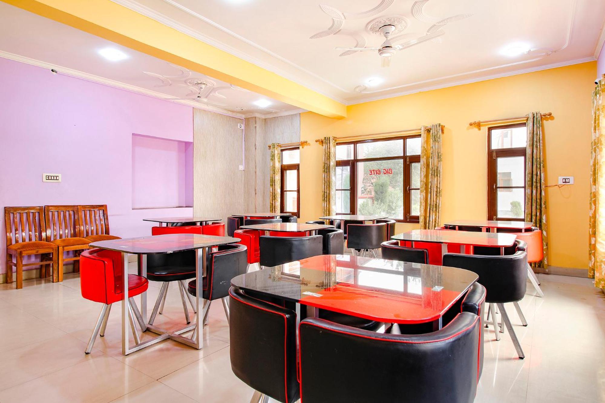 Fabhotel Grand Comforts Haidarpur 외부 사진