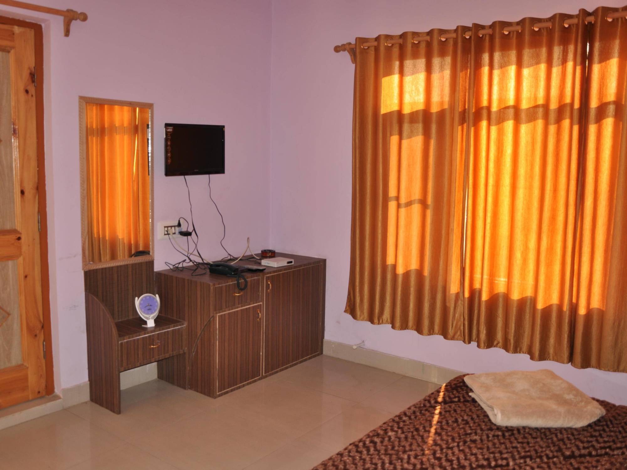 Fabhotel Grand Comforts Haidarpur 외부 사진